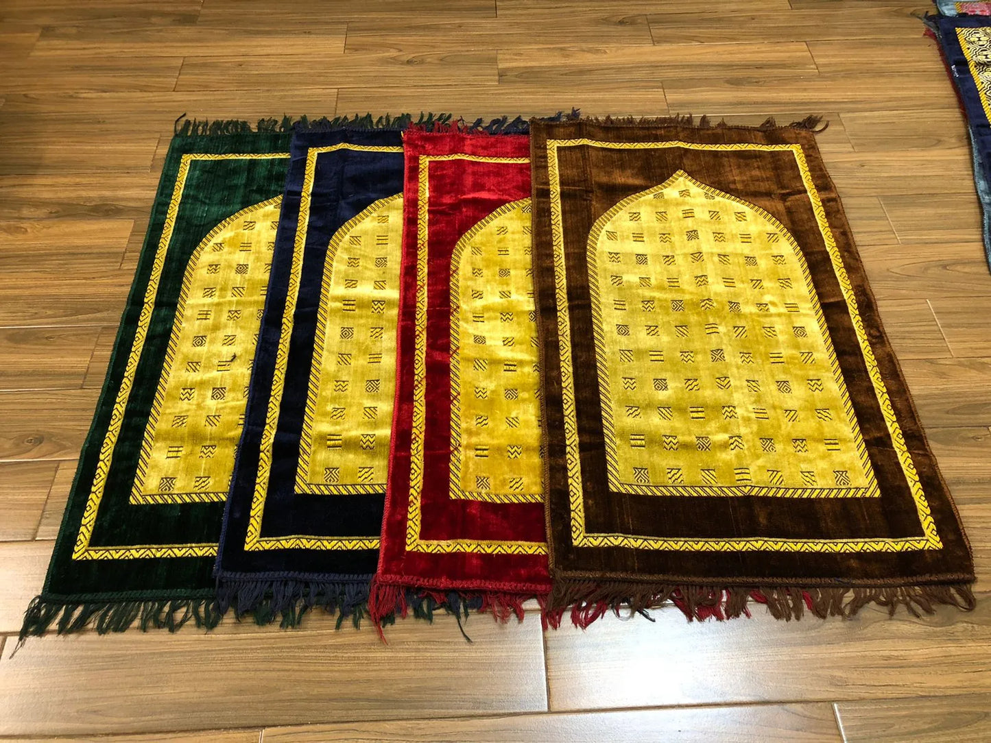 Traditional Design Soft Prayer Mat - Random Designs